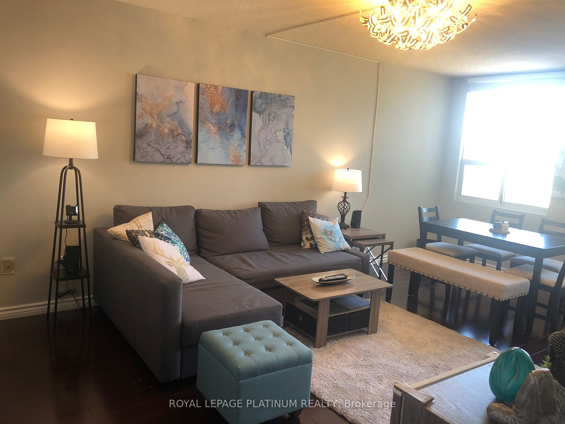 3650 Kaneff Crescent, #1708