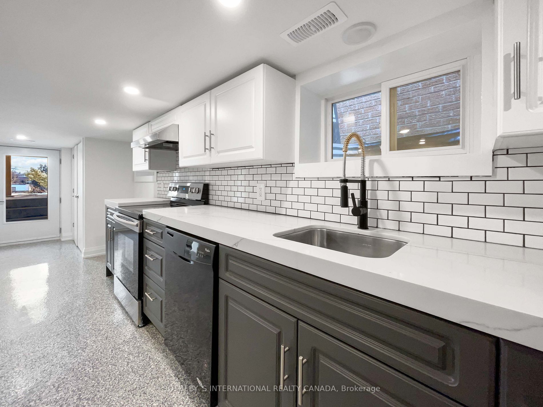 35 Dynevor Rd, ##bsmt
