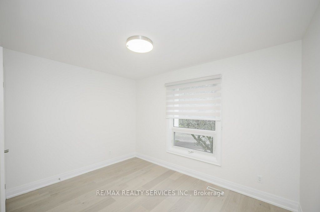 1317 Falgarwood Dr