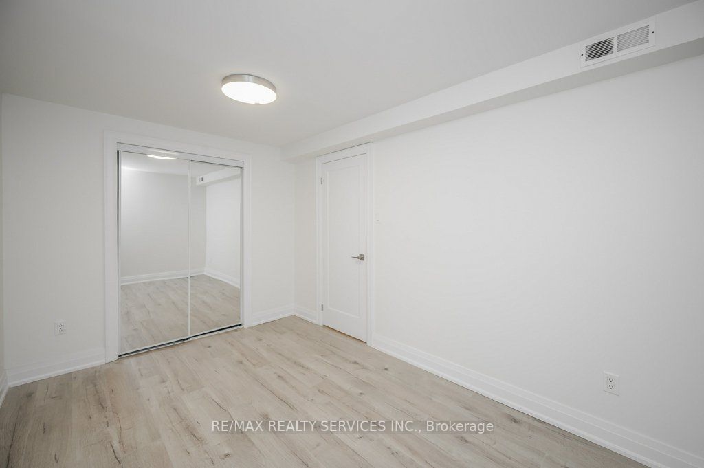 1317 Falgarwood Dr