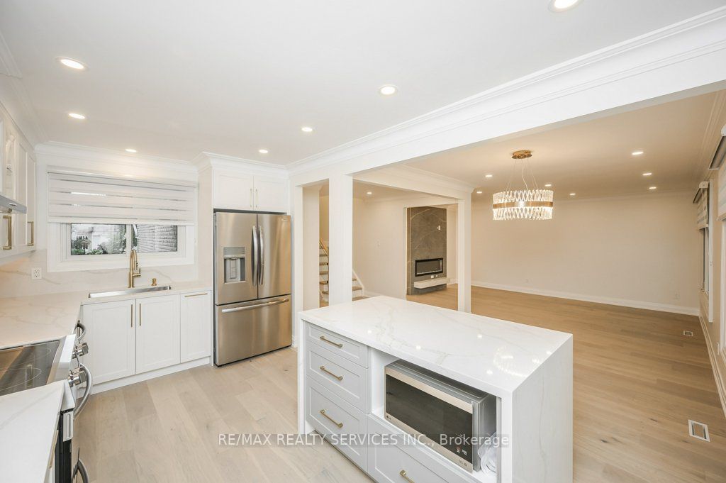 1317 Falgarwood Dr