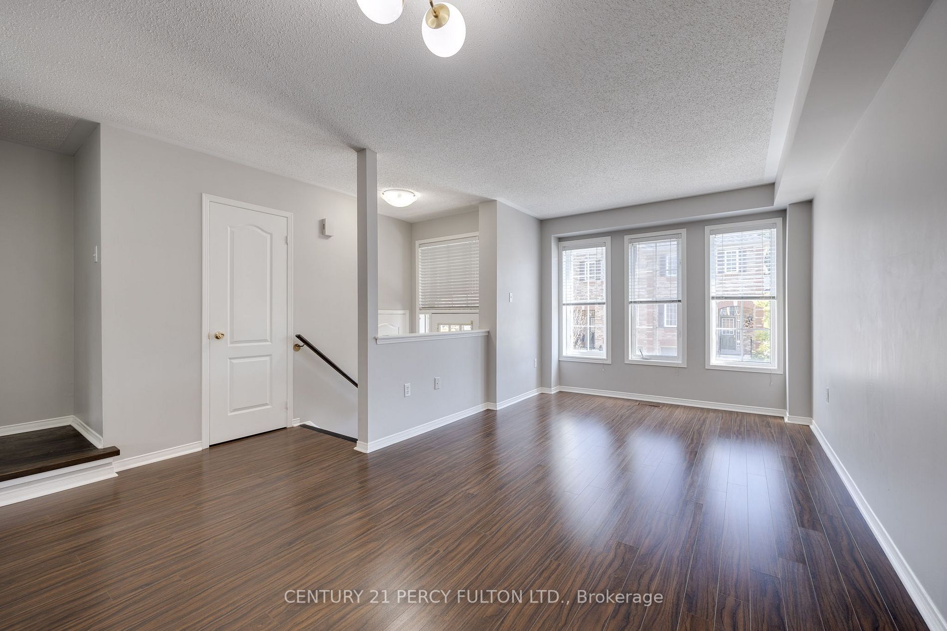 5530 Glen Erin Drive, #136