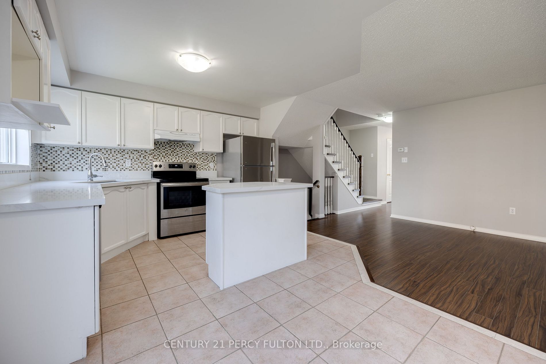 5530 Glen Erin Drive, #136
