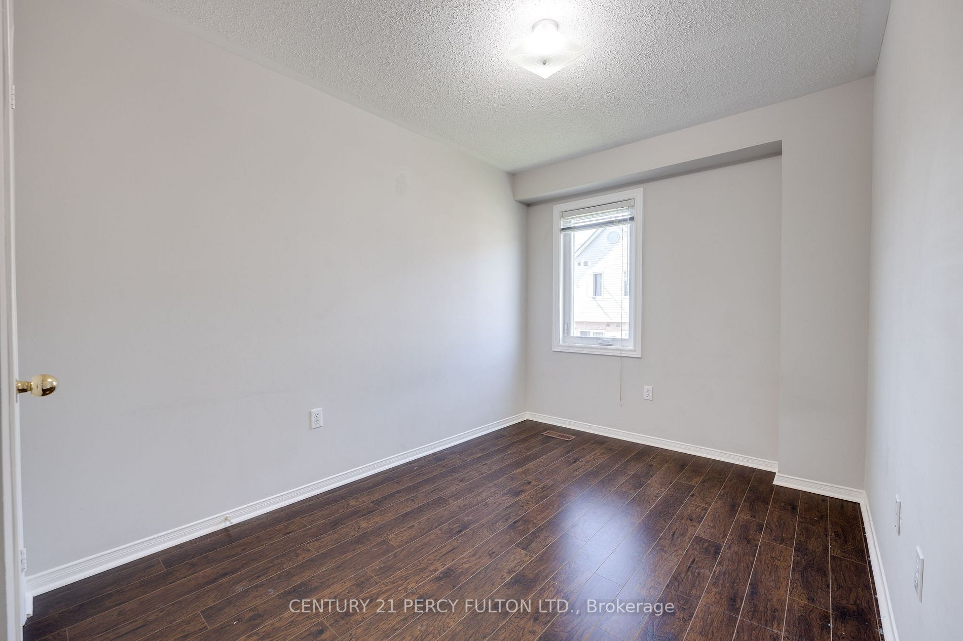 5530 Glen Erin Drive, #136
