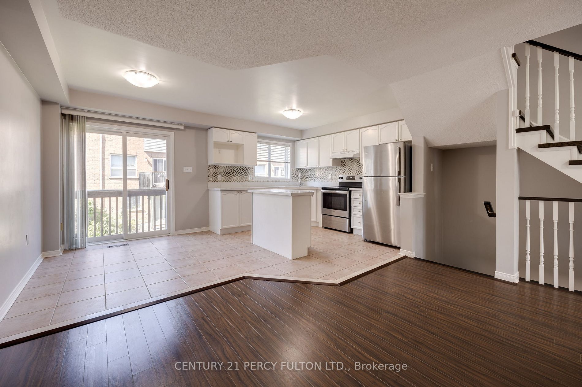 5530 Glen Erin Dr, #136