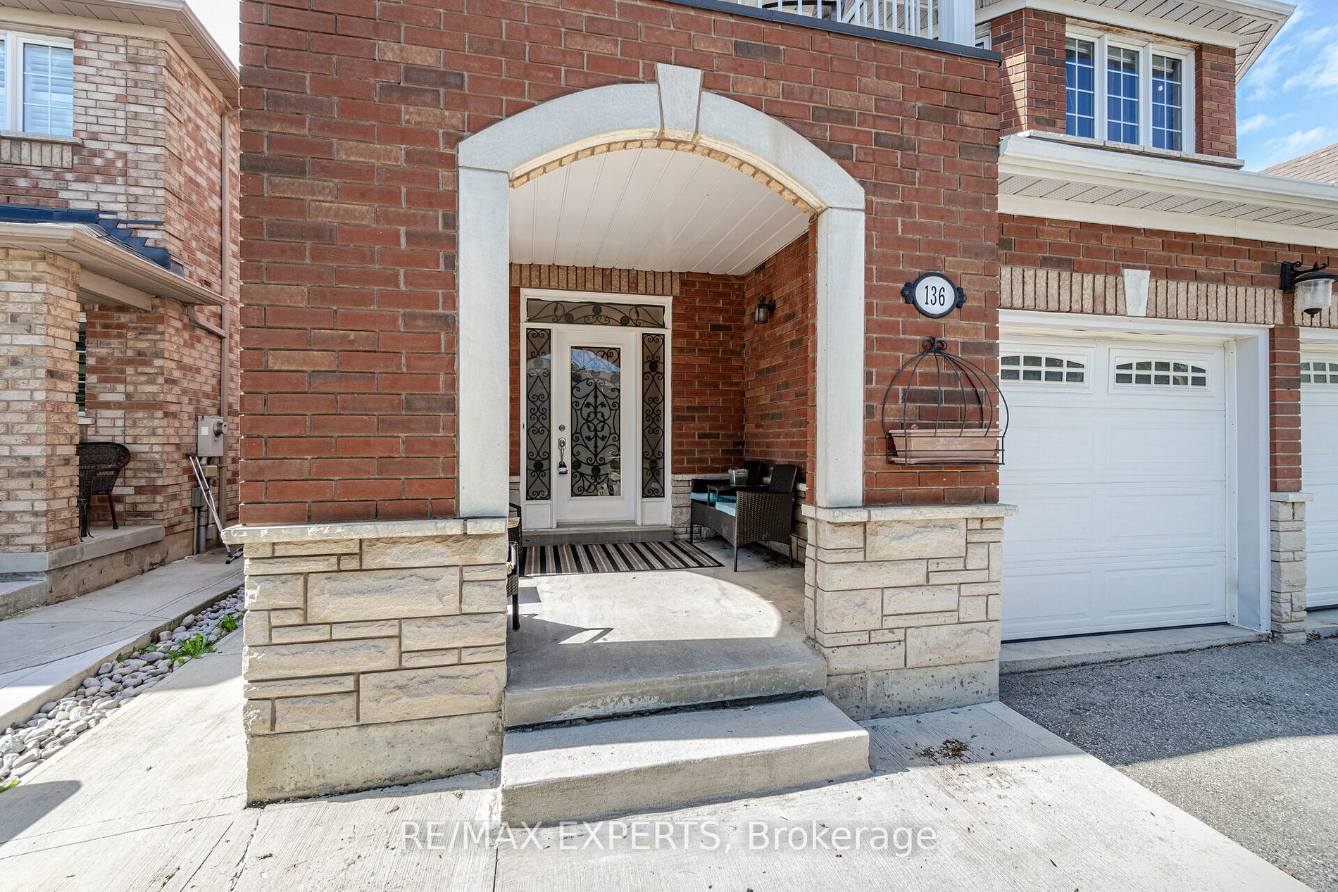136 Van Scott Dr