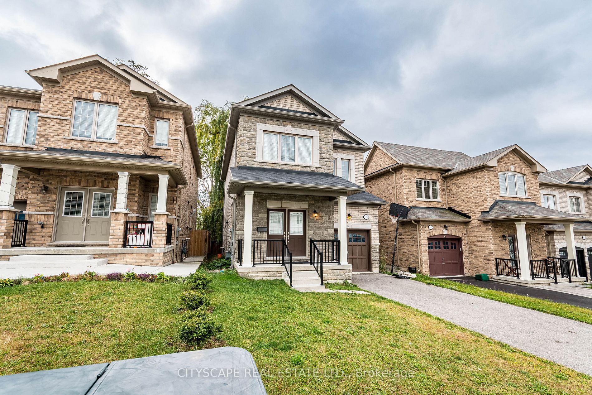 800 Glenbrook Ave