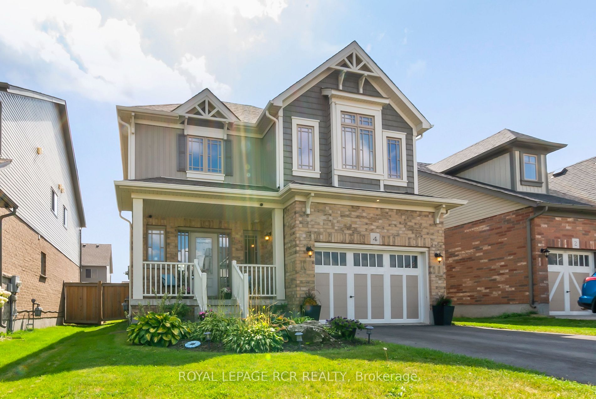 4 Fitzgerald St