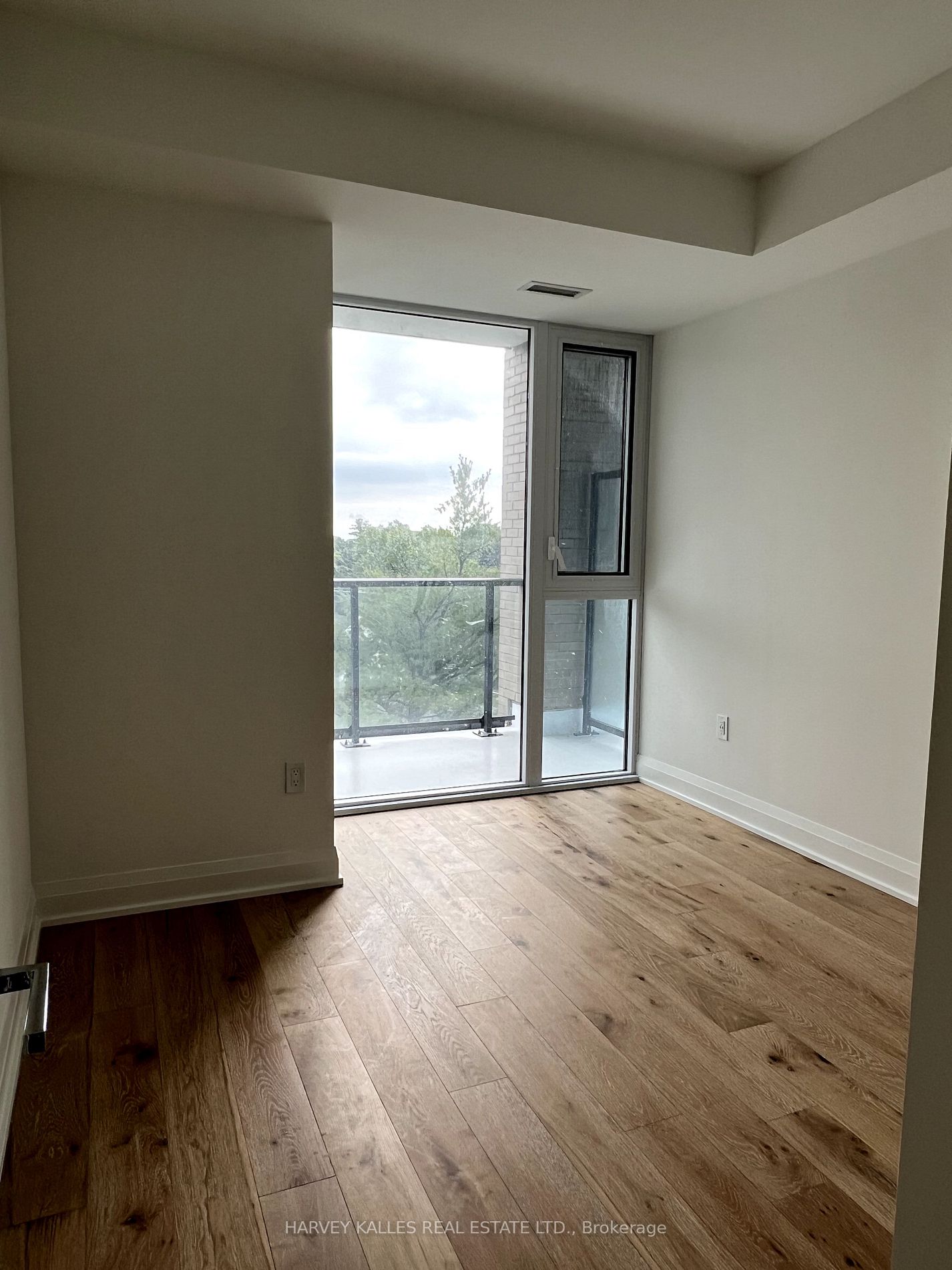 293 The Kingsway, #506