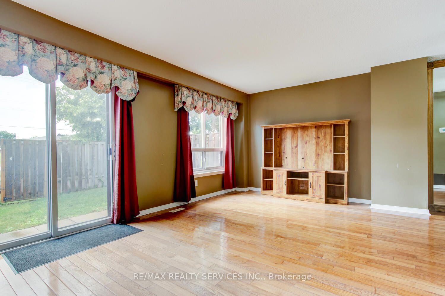 146 Moregate Cres, #45