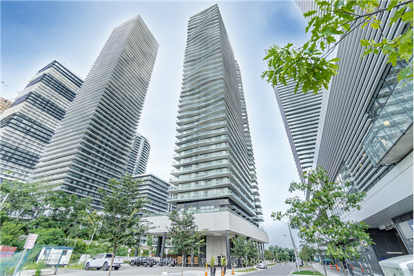 33 Shore Breeze Dr, Toronto