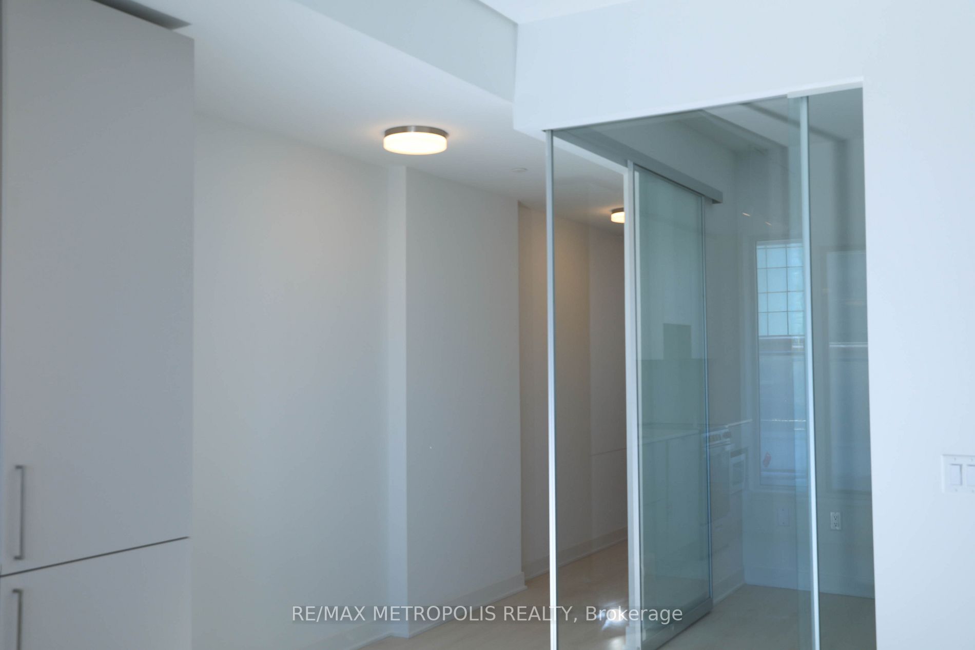 3900 Confederation Pkwy, #216