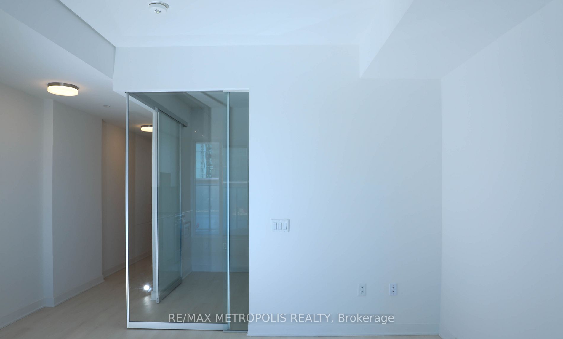 3900 Confederation Pkwy, #216