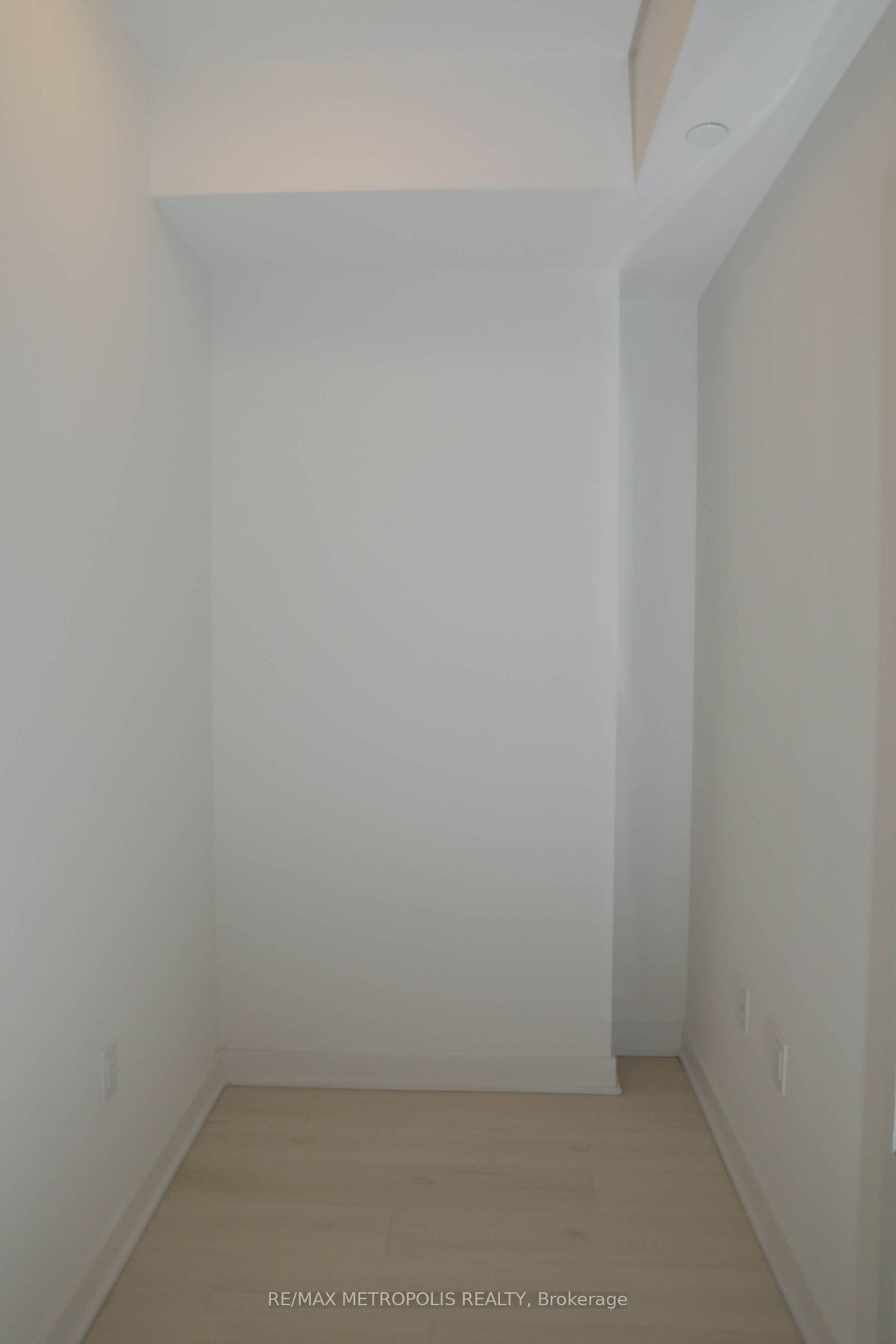 3900 Confederation Pkwy, #216