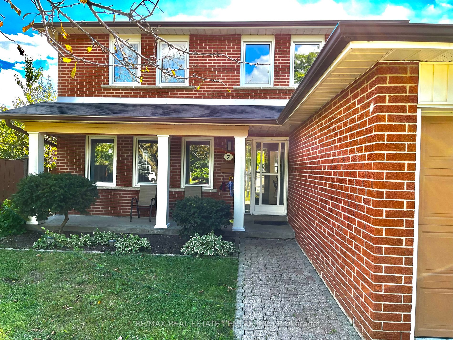 7 Malcolm Crescent