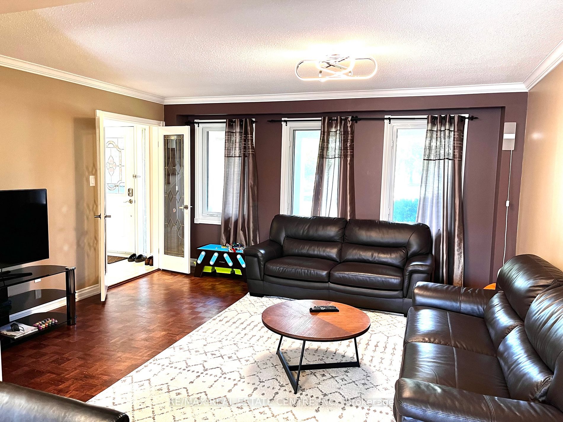 7 Malcolm Crescent