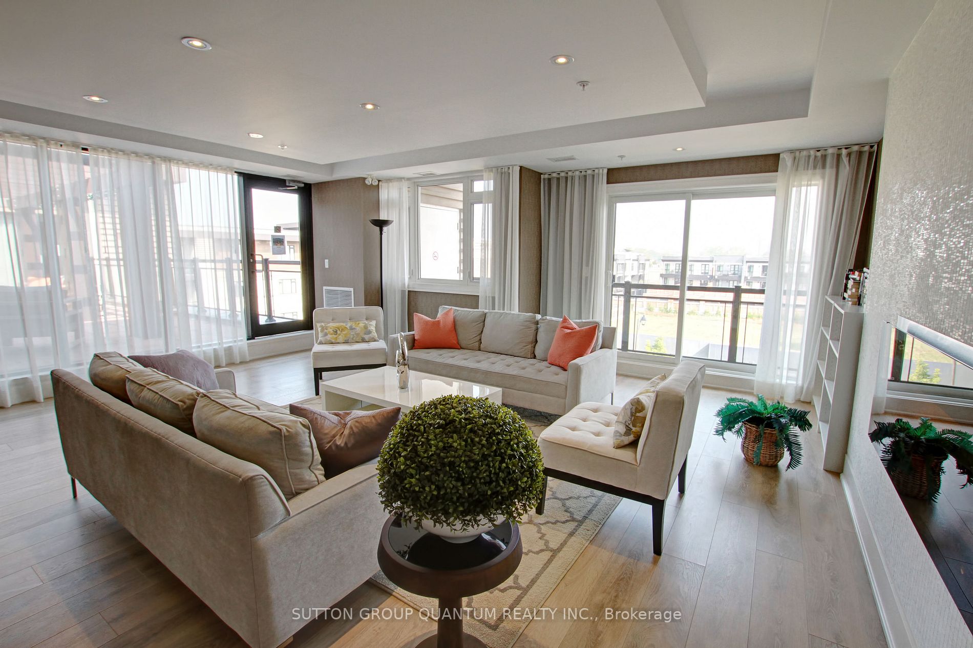 128 Garden Dr, #214