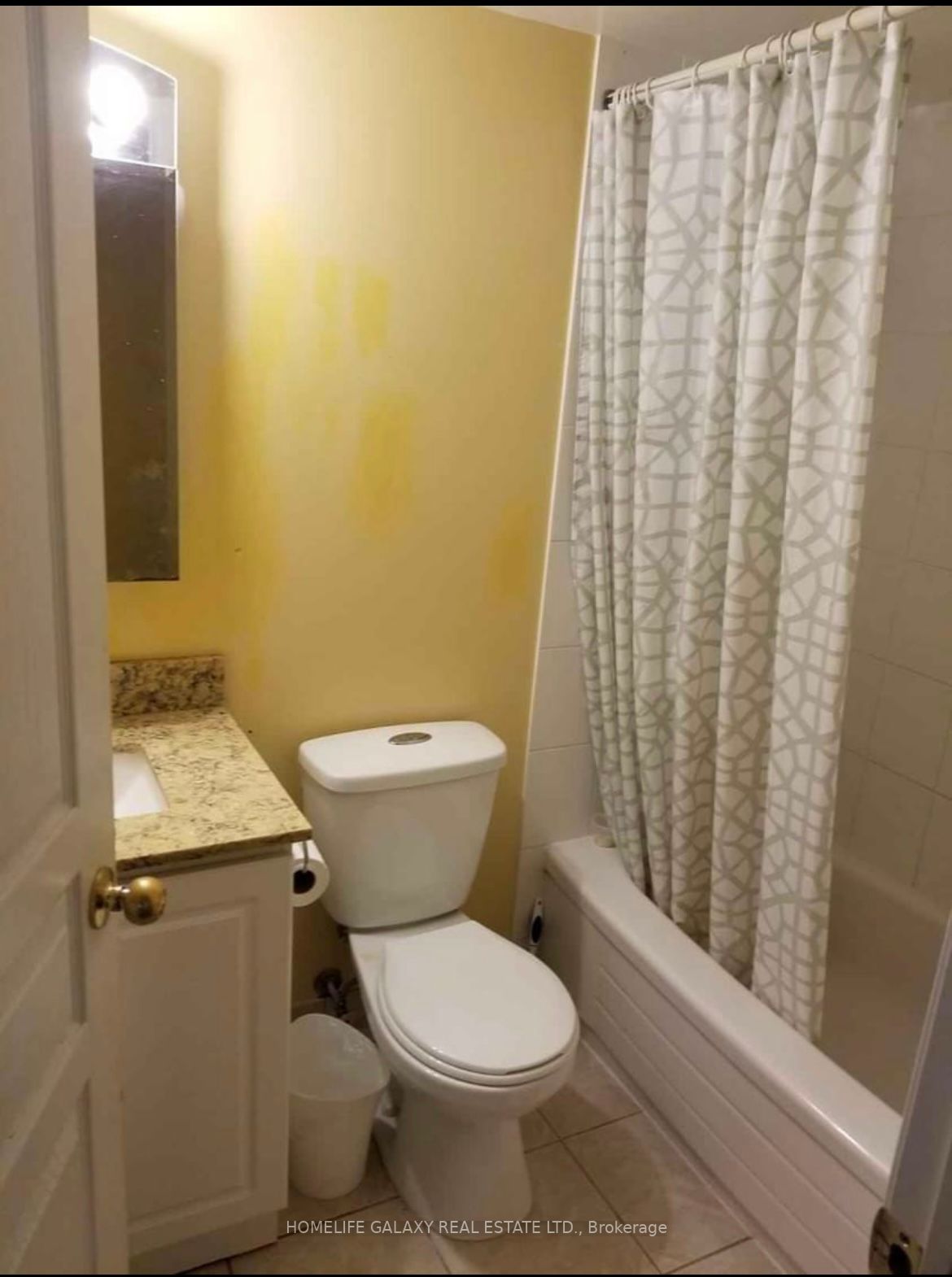2565 Erin Centre Blvd, #406