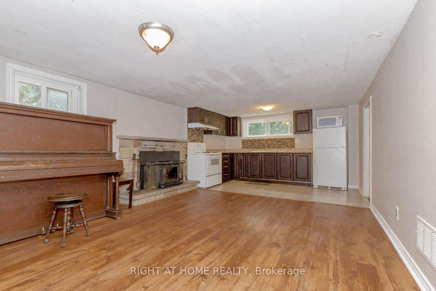 7557 Lully Court