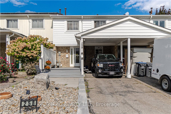258 Royal Salisbury Way, Brampton