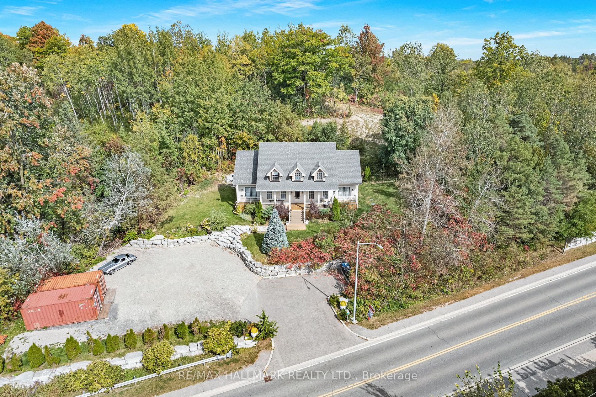 433 KING Street E