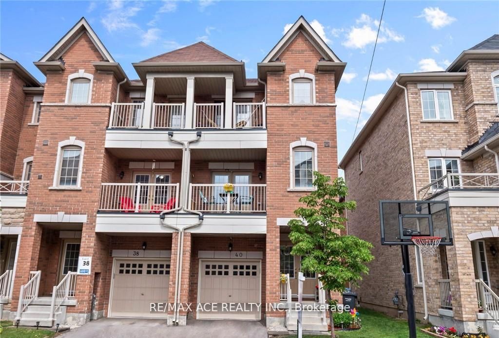 40 Tollgate St