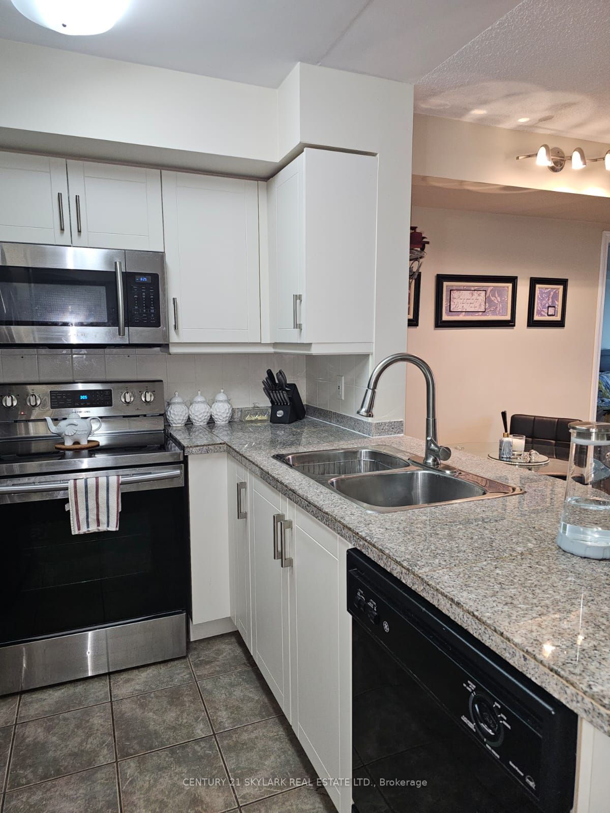 25 Via Rosedale Way, #316
