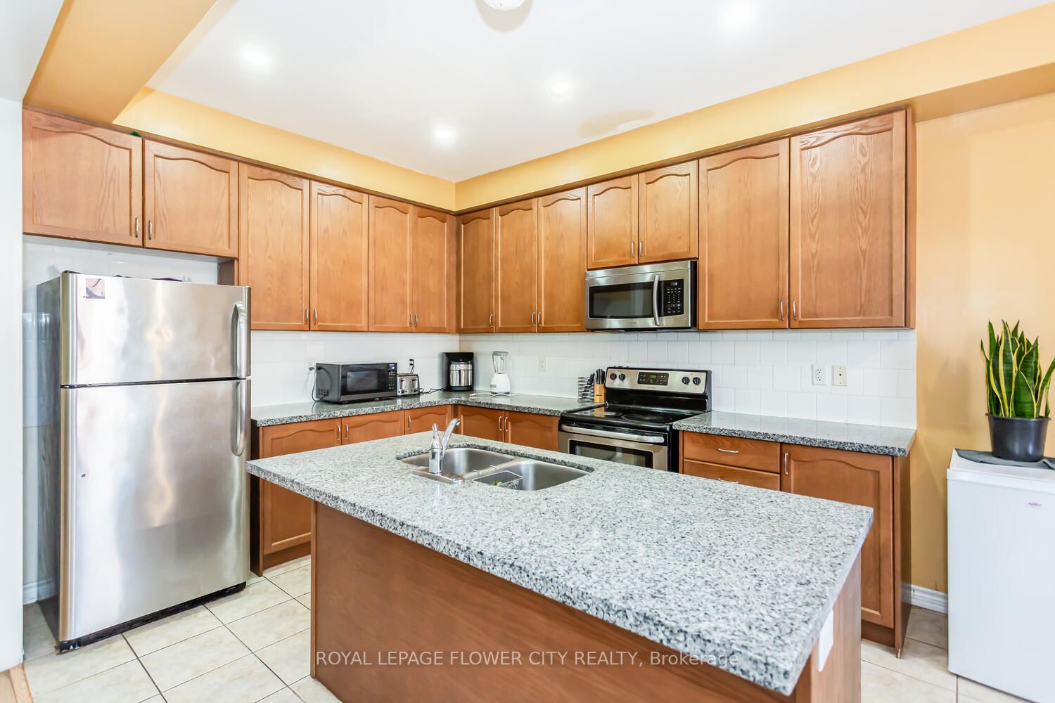 257 Robert Parkinson Dr