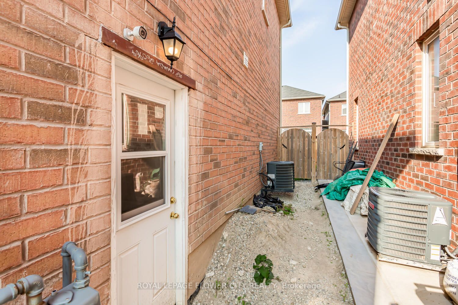257 Robert Parkinson Dr