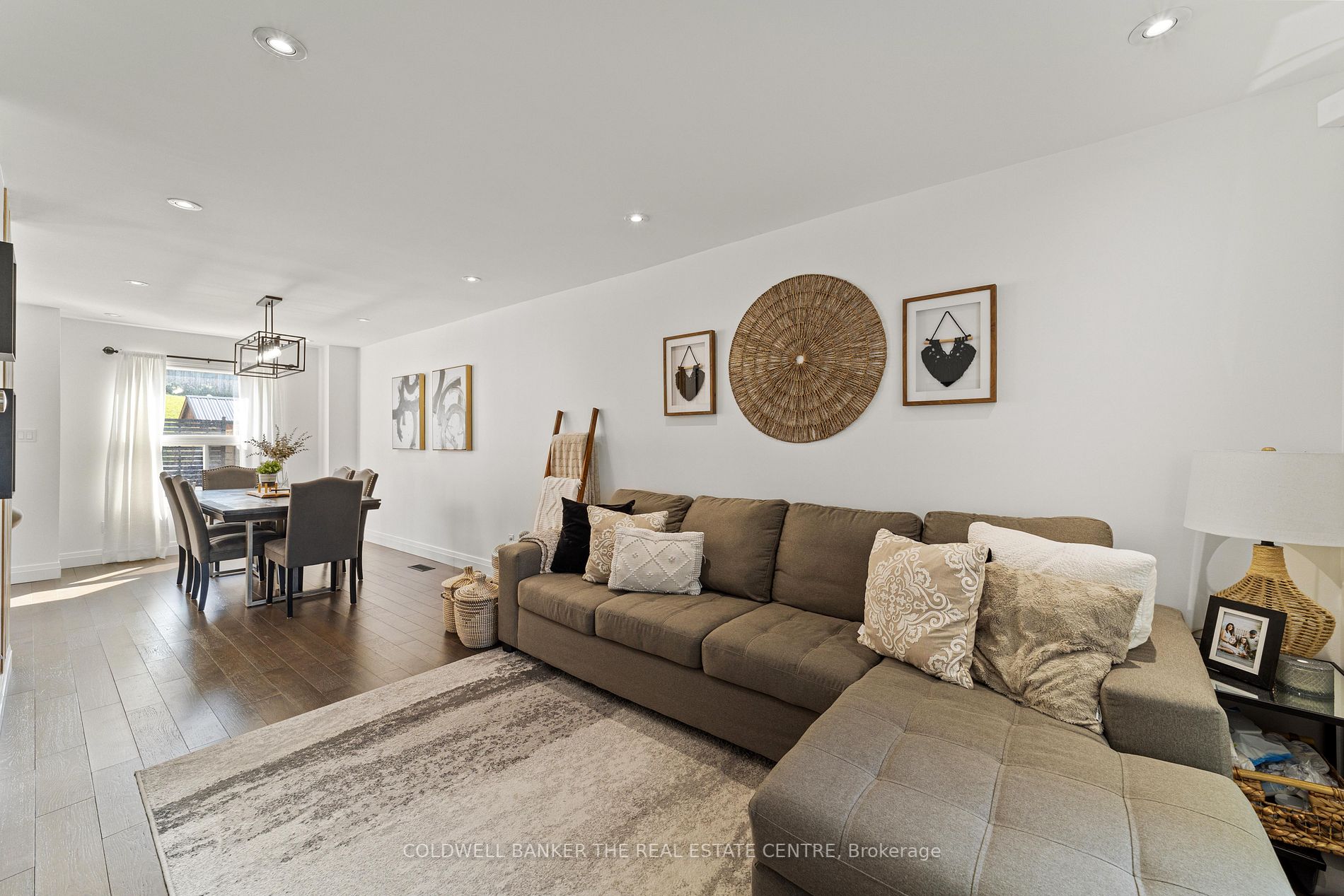 54 Lakeview Court