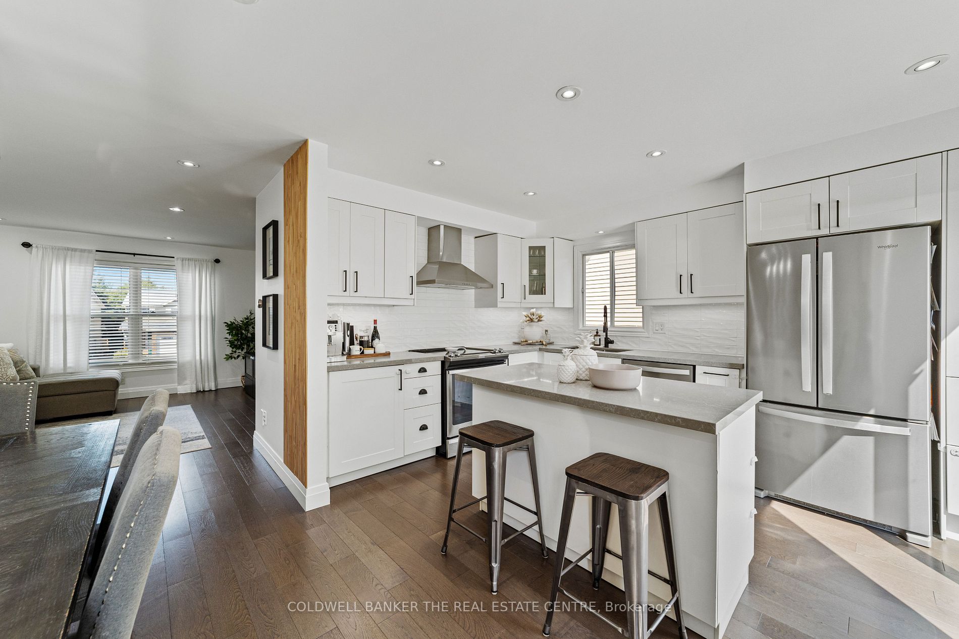 54 Lakeview Court