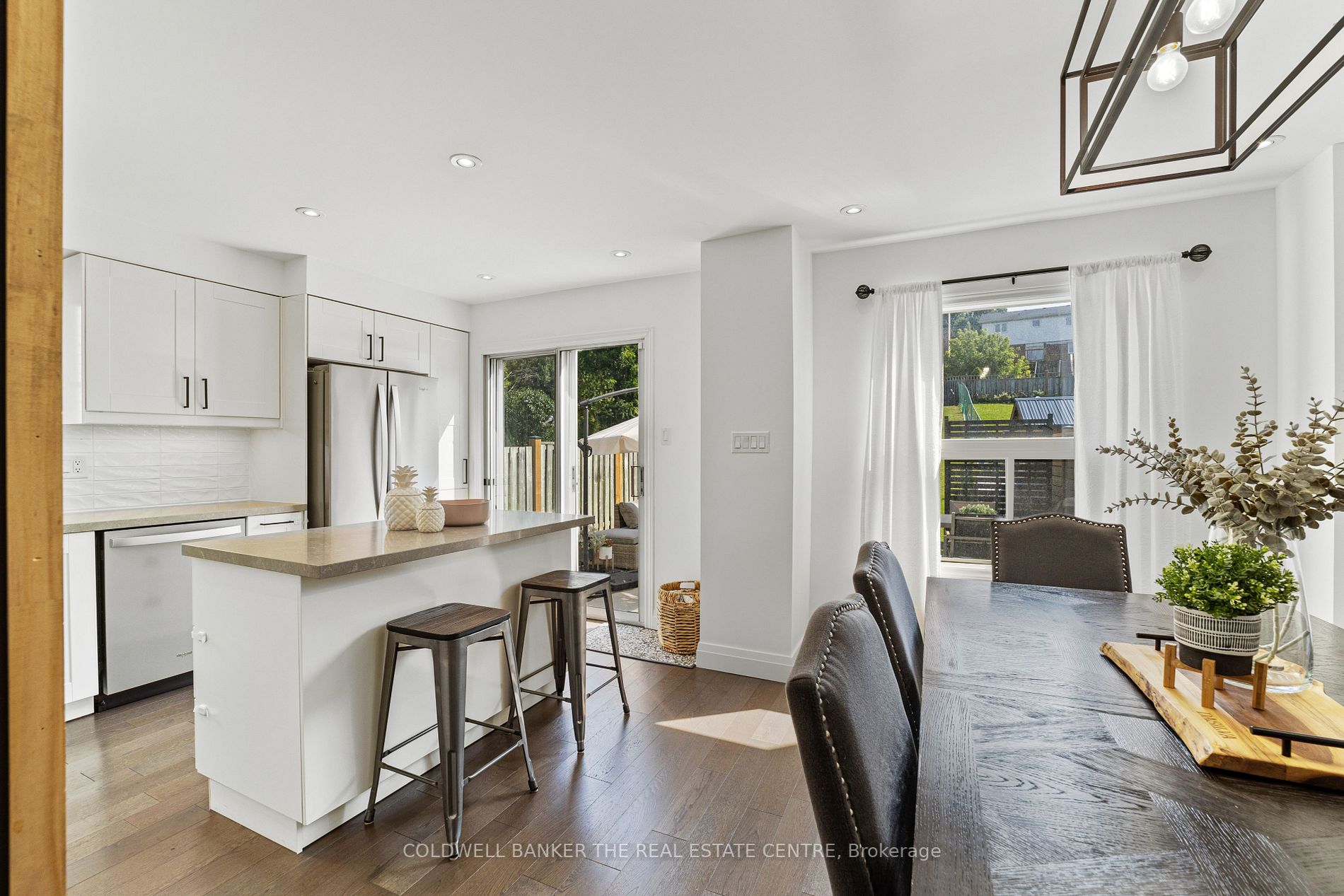 54 Lakeview Court