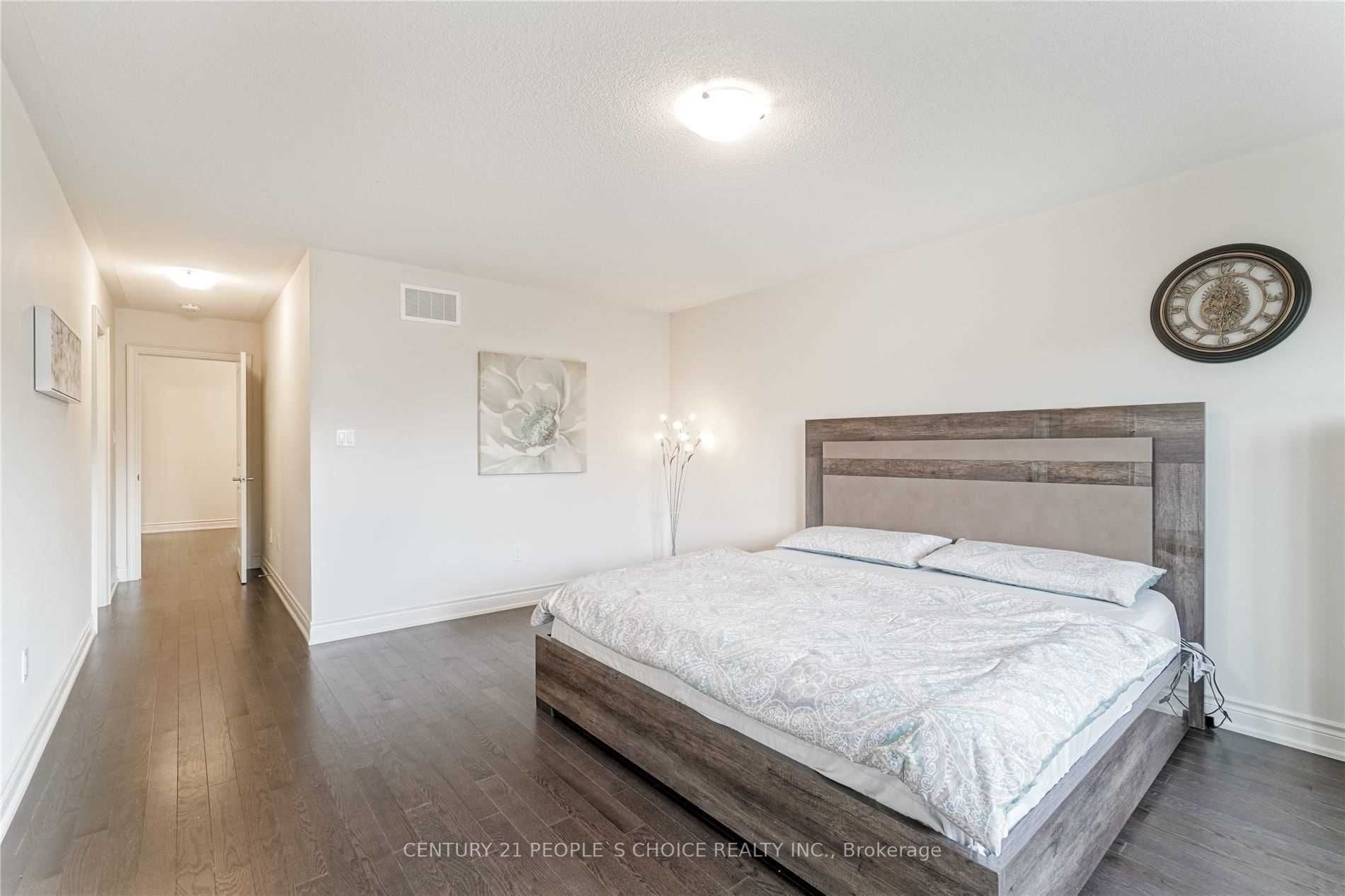 8 Hubbell Rd