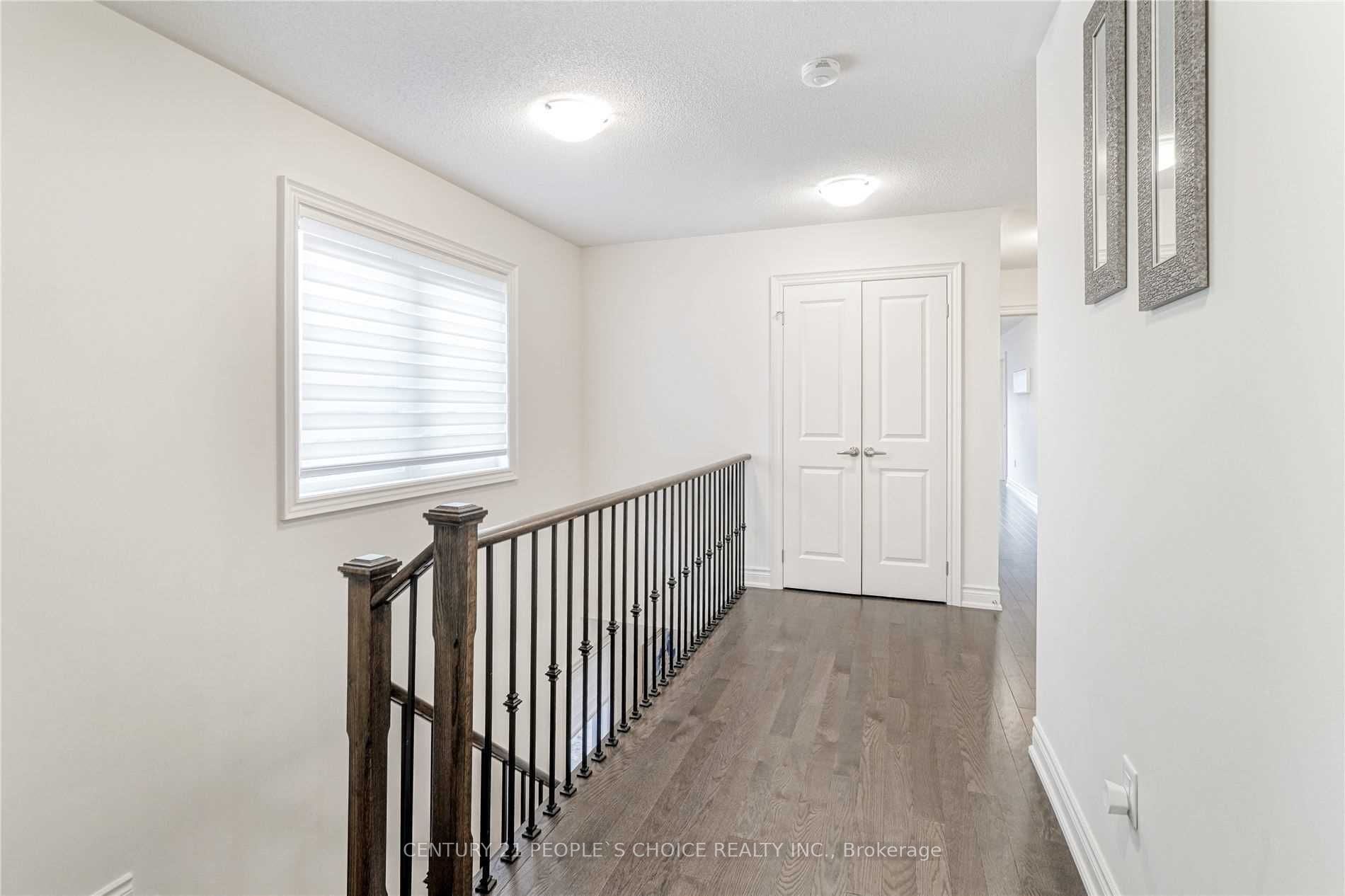 8 Hubbell Rd