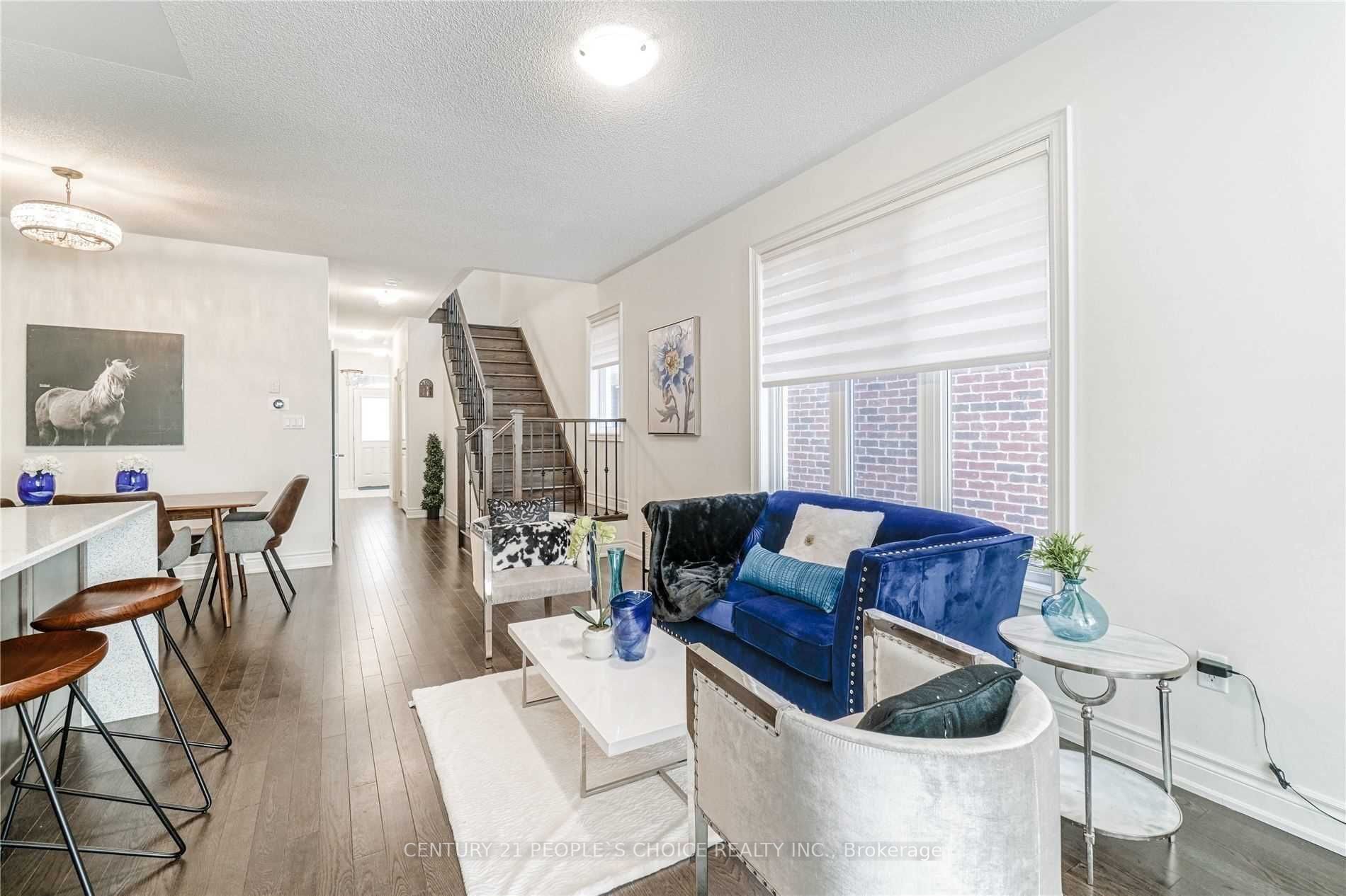 8 Hubbell Rd
