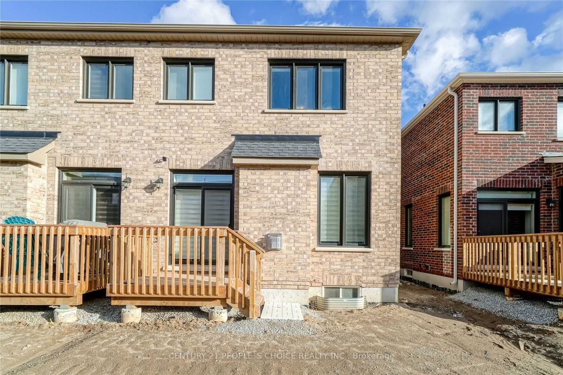 8 Hubbell Rd