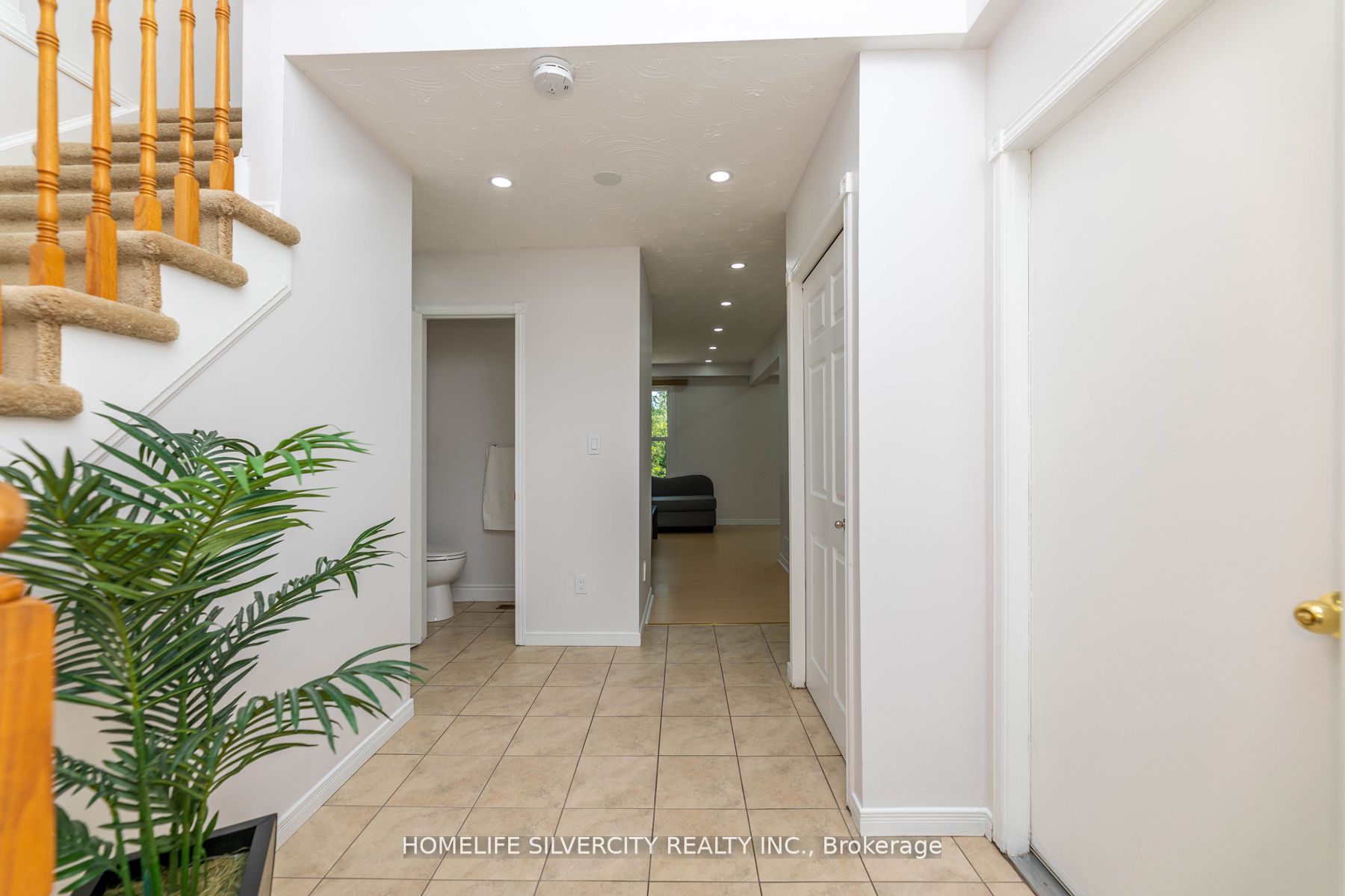 3122 Driftwood Dr