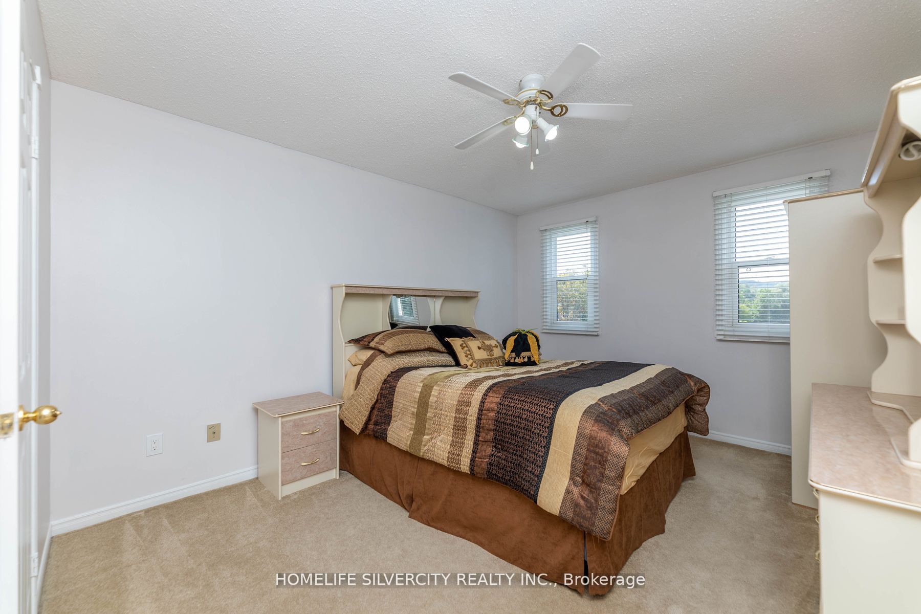 3122 Driftwood Dr