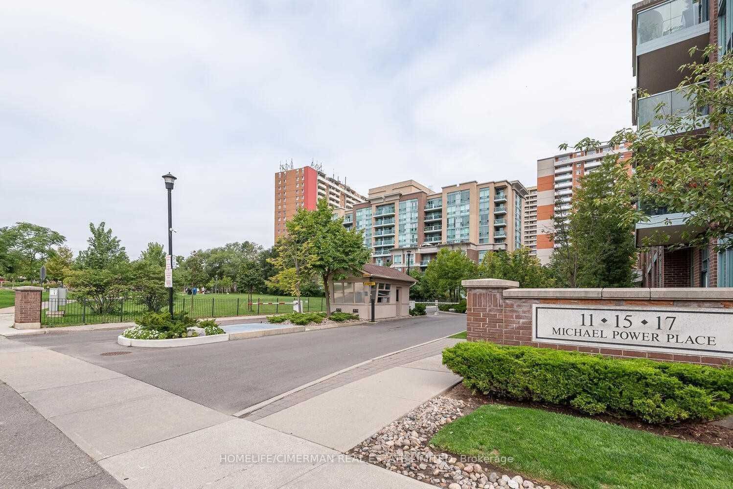 17 Michael Power Pl, #414