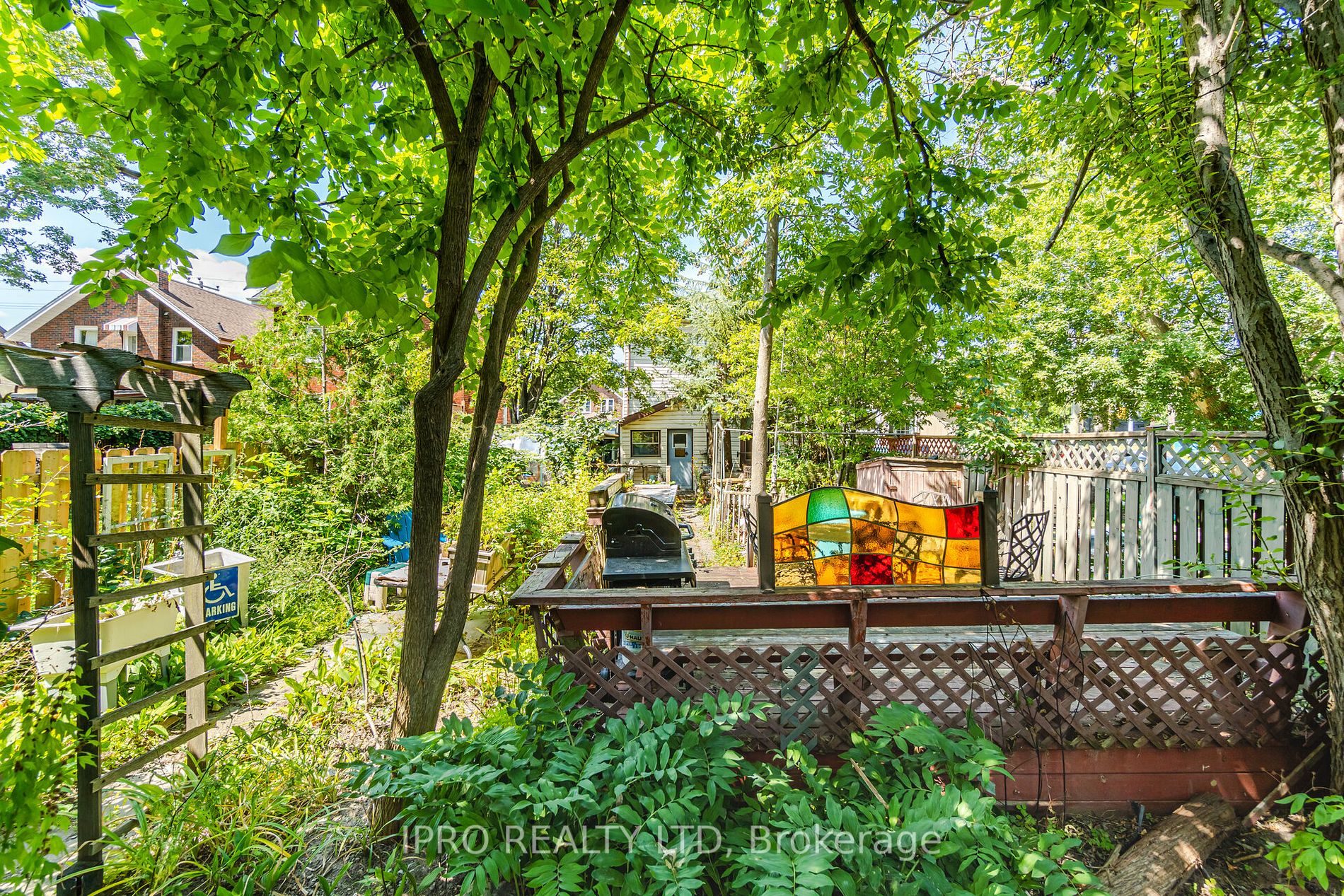 93 Church St E