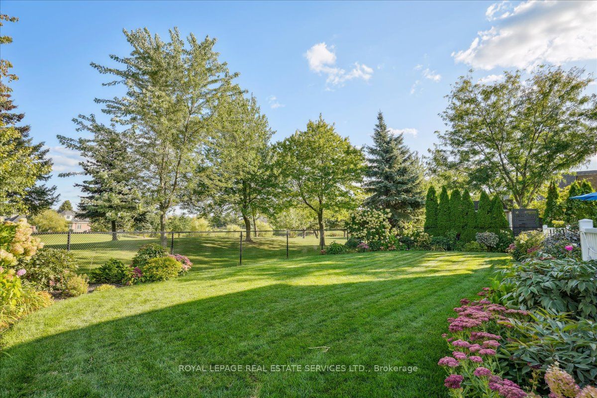 4292 Clubview Drive