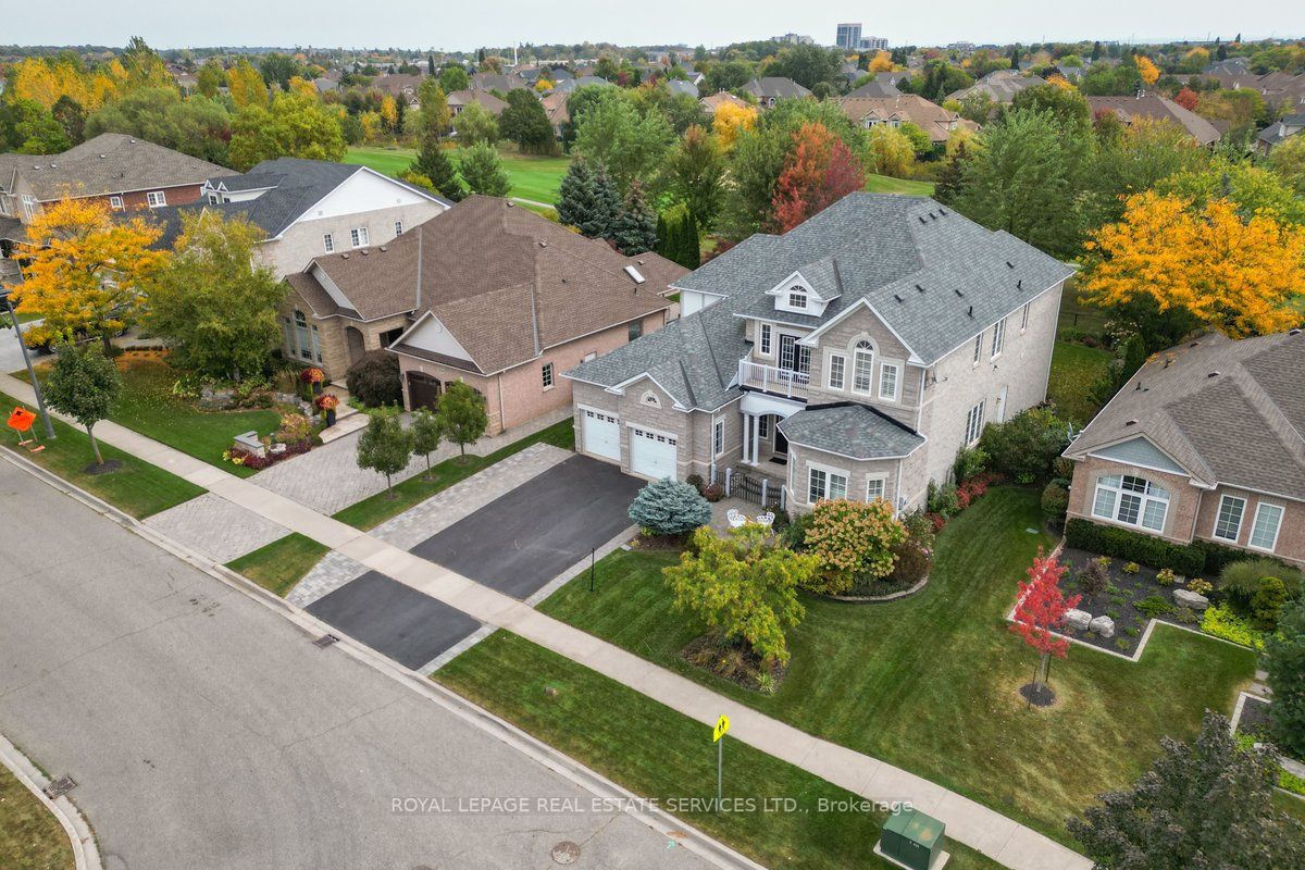 4292 Clubview Dr