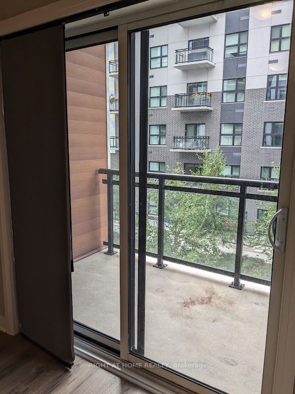 128 Grovewood Common, #327