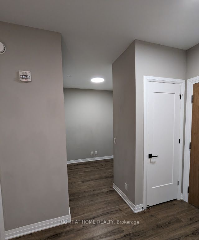 128 Grovewood Common, #327