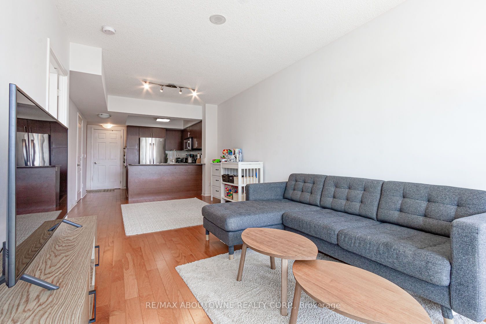 15 Legion Rd, #601