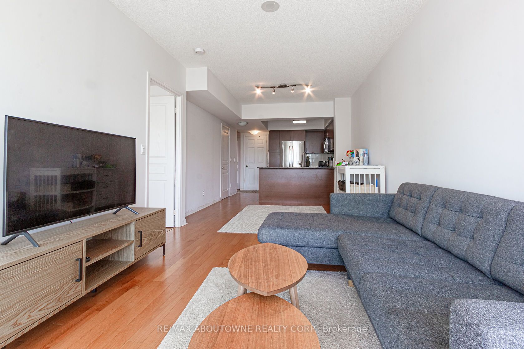 15 Legion Rd, #601