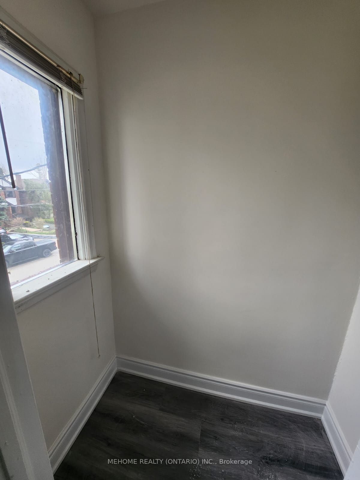 106 Lake Shore Dr, #3