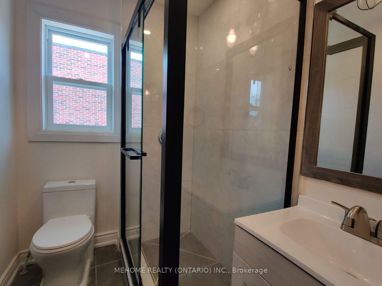 106 Lake Shore Dr, #3