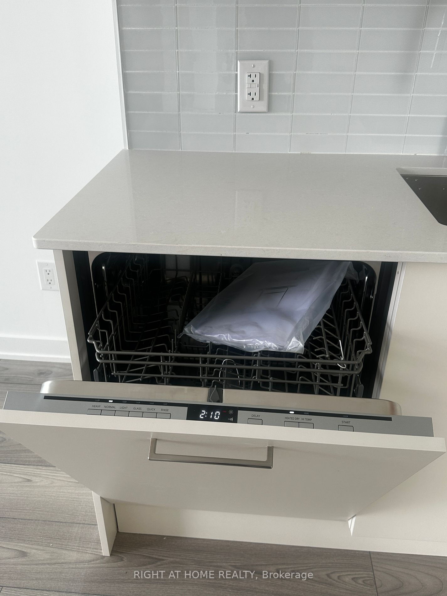 3005 Pine Glen Rd, #416
