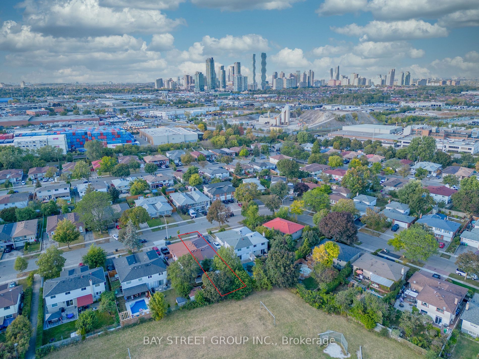 3294 Strabane Dr